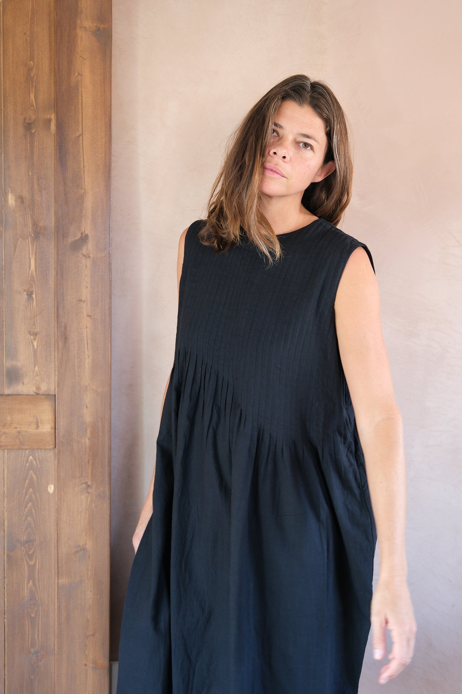 Black cotton minimal dress – World of Crow
