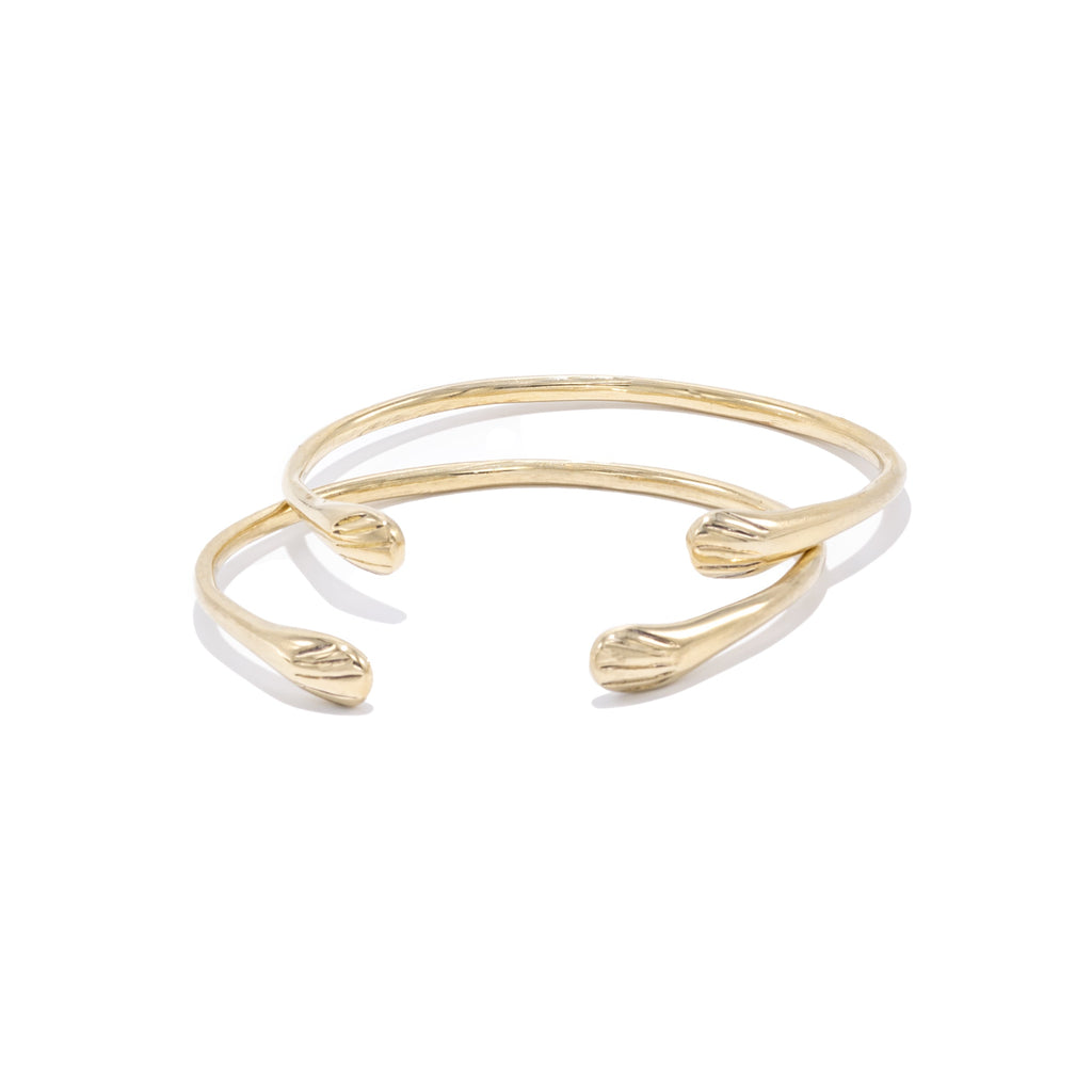 Introducing our hand-casted gold cuff bracelet, crafted from seapods gathered along the North Fork LI shores. Made from sustainable recycled brass, this bracelet is available in sizes S and M/L. Each piece supports marine habitat restoration, reflecting a commitment to both elegance and environmental stewardship.