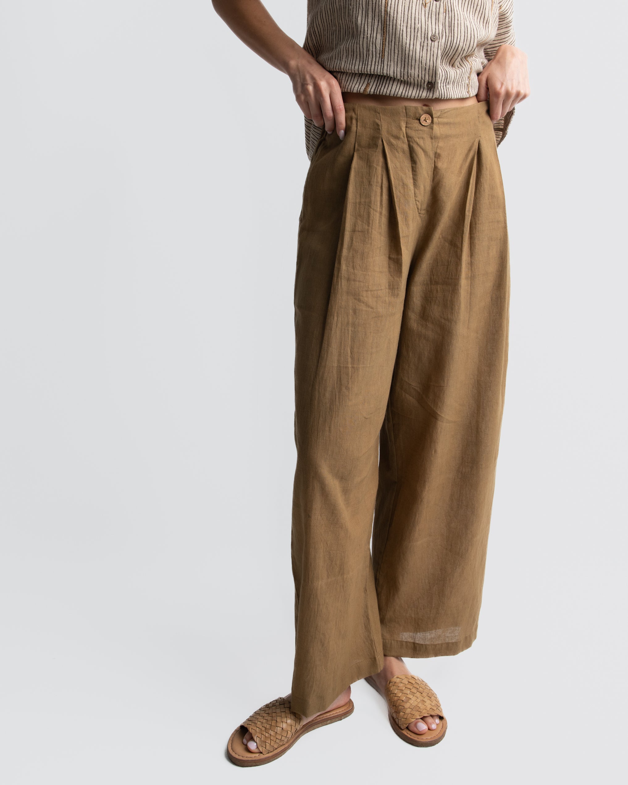 Men Regular Fit Brown Cotton Trousers  Track pentRegular Fit PentNormal  Stretchable PentBoys Pent