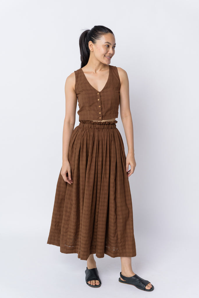 Antique brown pull-on skirt, ethical sustainable clothing brands, fashion brands that are sustainable, 100 organic cotton women's clothing, organic cotton clothes online shop, all cotton women's clothing, buy cotton clothes online, all cotton women's clothing, cotton clothing for women, minimalist clothing, modern minimalist clothing