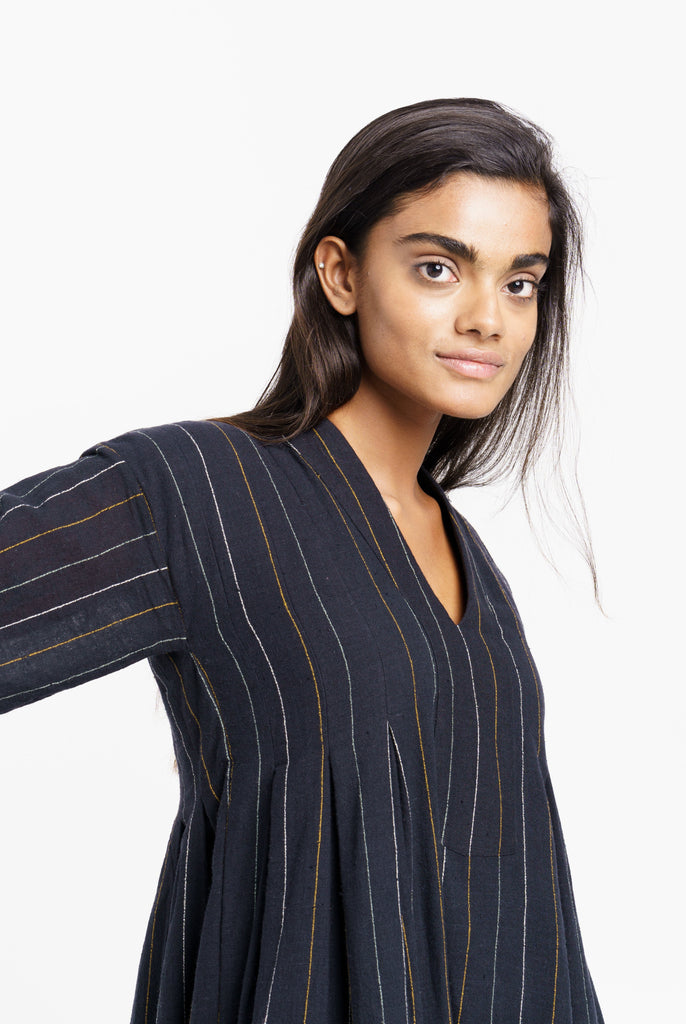 Striped relaxed fit midi dress, ethical sustainable clothing brands, fashion brands that are sustainable, 100 organic cotton women's clothing, organic cotton clothes online shop, all cotton women's clothing, buy cotton clothes online, all cotton women's clothing, cotton clothing for women, minimalist clothing, modern minimalist clothing