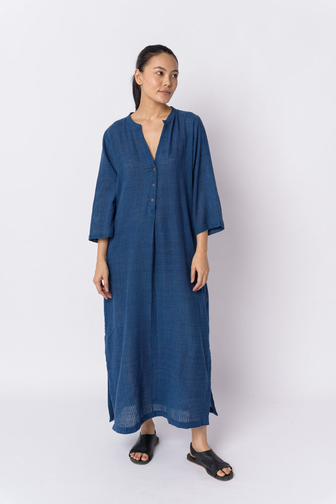 Very blue long tunic, best sustainable fashion brands, clothing companies that are sustainable, organic cotton women's clothing, 100 organic cotton clothing, cotton cotton clothing, all cotton clothes, all cotton women's clothing, women's cotton clothing online, the minimal clothing, minimal clothes shop